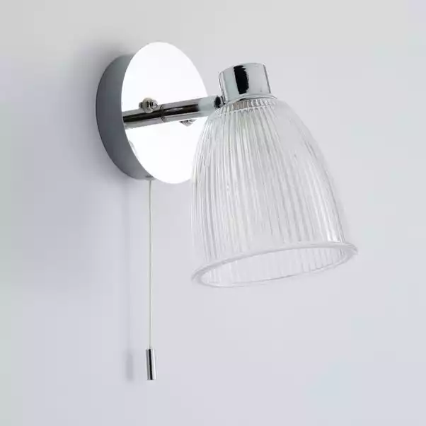 Dunelm Bremont Ribbed Glass Bathroom Wall Light 4 Dunelm Bremont Ribbed Glass Bathroom Wall Light - Image 2