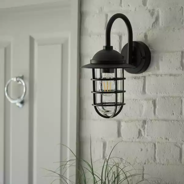 Vogue Lighting Vogue Felix Outdoor Wall Light 4 Vogue Lighting Vogue Felix Outdoor Wall Light - Image 2
