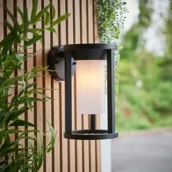 Vogue Lighting Vogue Butler Outdoor Wall Light