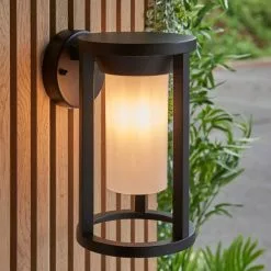 Vogue Lighting Vogue Butler Outdoor Wall Light -wall lights Shop 30789768 alt02