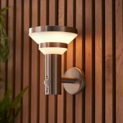 Vogue Lighting Vogue Leif Outdoor Solar PIR Wall Light -wall lights Shop 30789771 alt02