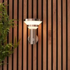 Vogue Lighting Vogue Leif Outdoor Solar PIR Wall Light -wall lights Shop 30789771 alt03