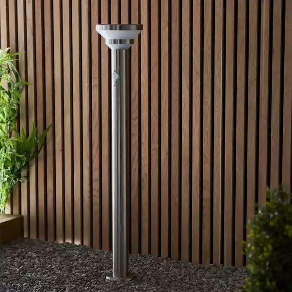 Vogue Lighting Vogue Leif 80cm Outdoor Solar PIR Floor Light 4 Vogue Lighting Vogue Leif 80cm Outdoor Solar PIR Floor Light - Image 2