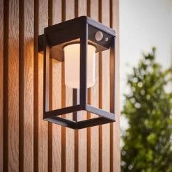 Vogue Lighting Vogue Clayton Outdoor Solar PIR Wall Light -wall lights Shop 30789774 alt02